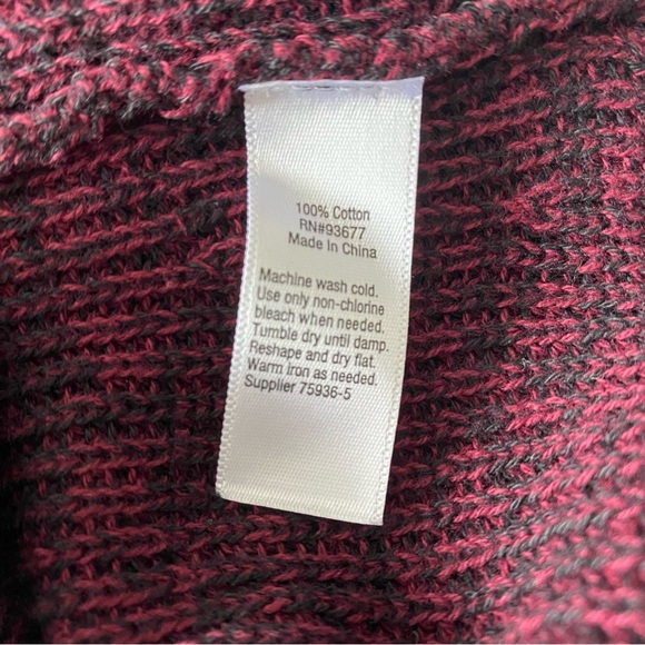 a.n.a Knit V Neck High Low Sweater - Picture 8 of 9